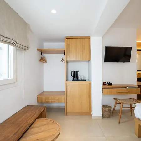 Damianos Mykonos מלון 3*