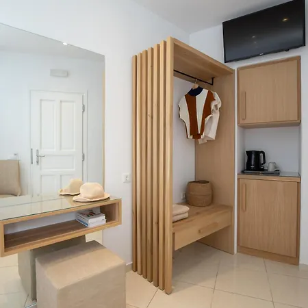 מלון Damianos Mykonos 3*